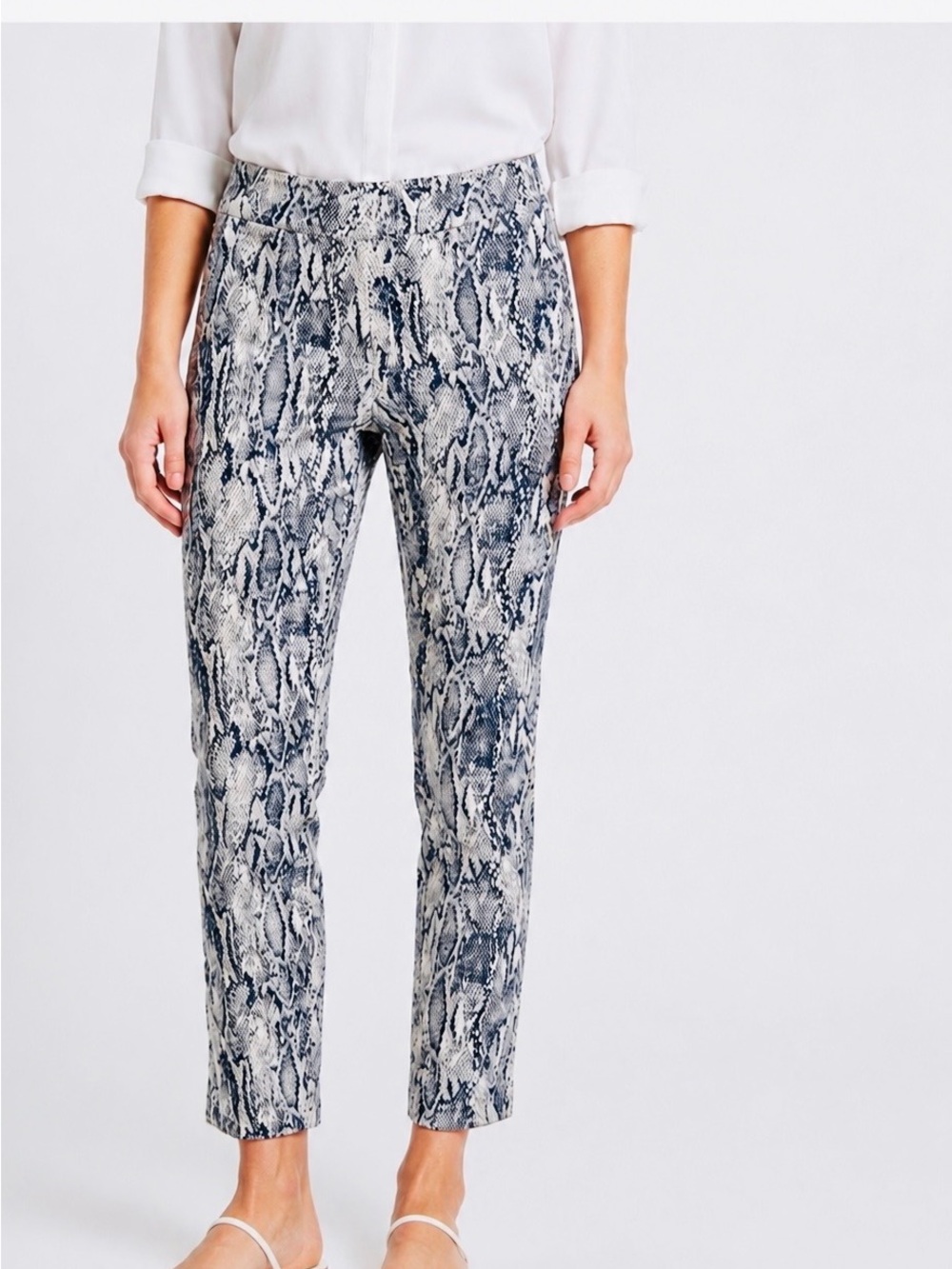 PECK & PECK Stretchy Pull-On Navy Blue & White Snake Print Ankle Ponte Pants